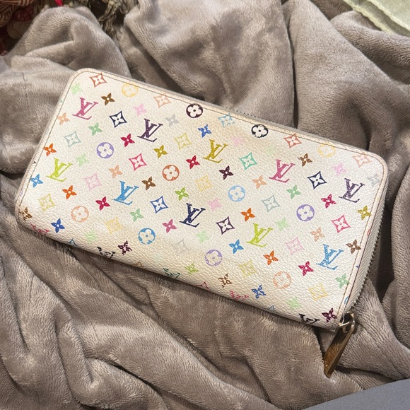 Authentic Louis Vuitton White Multicolor Monogram Long Zip Around Wallet - Picture 2 of 6